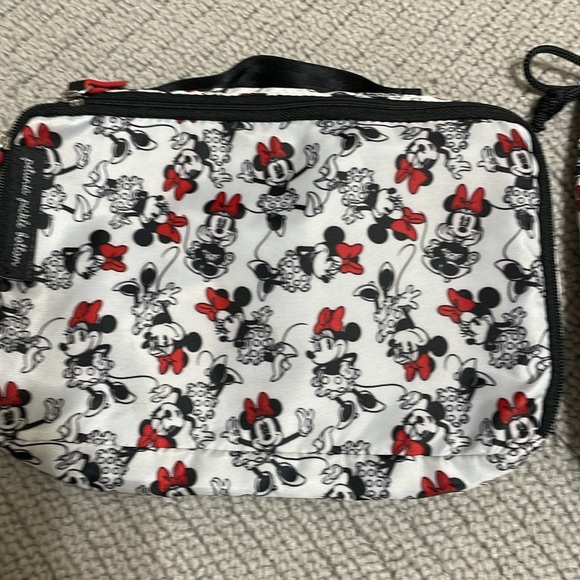 Disney Petunia Pickle Bottom Travel Set - Picture 2 of 7